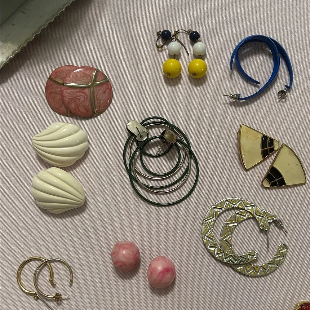 Assorted Women’s Colorful Hoop and Stud Earring Set - Mixed Colors